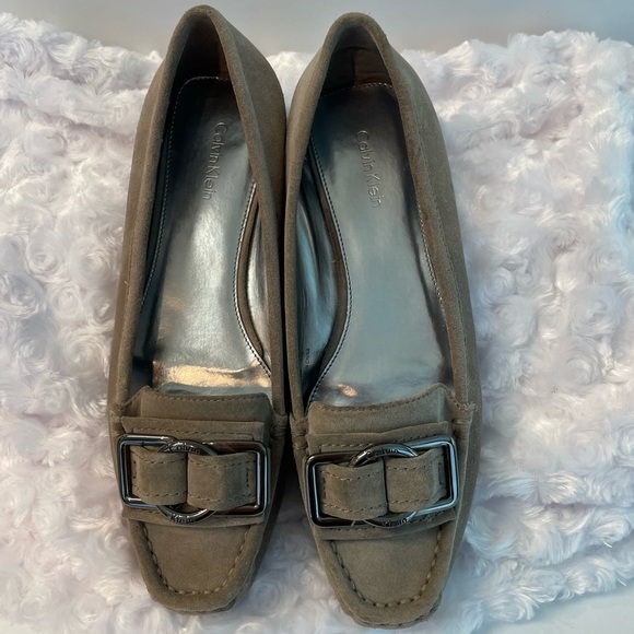 NWOT Calvin Klein Mars‎ Suede Loafer Casual Flats - Picture 1 of 5
